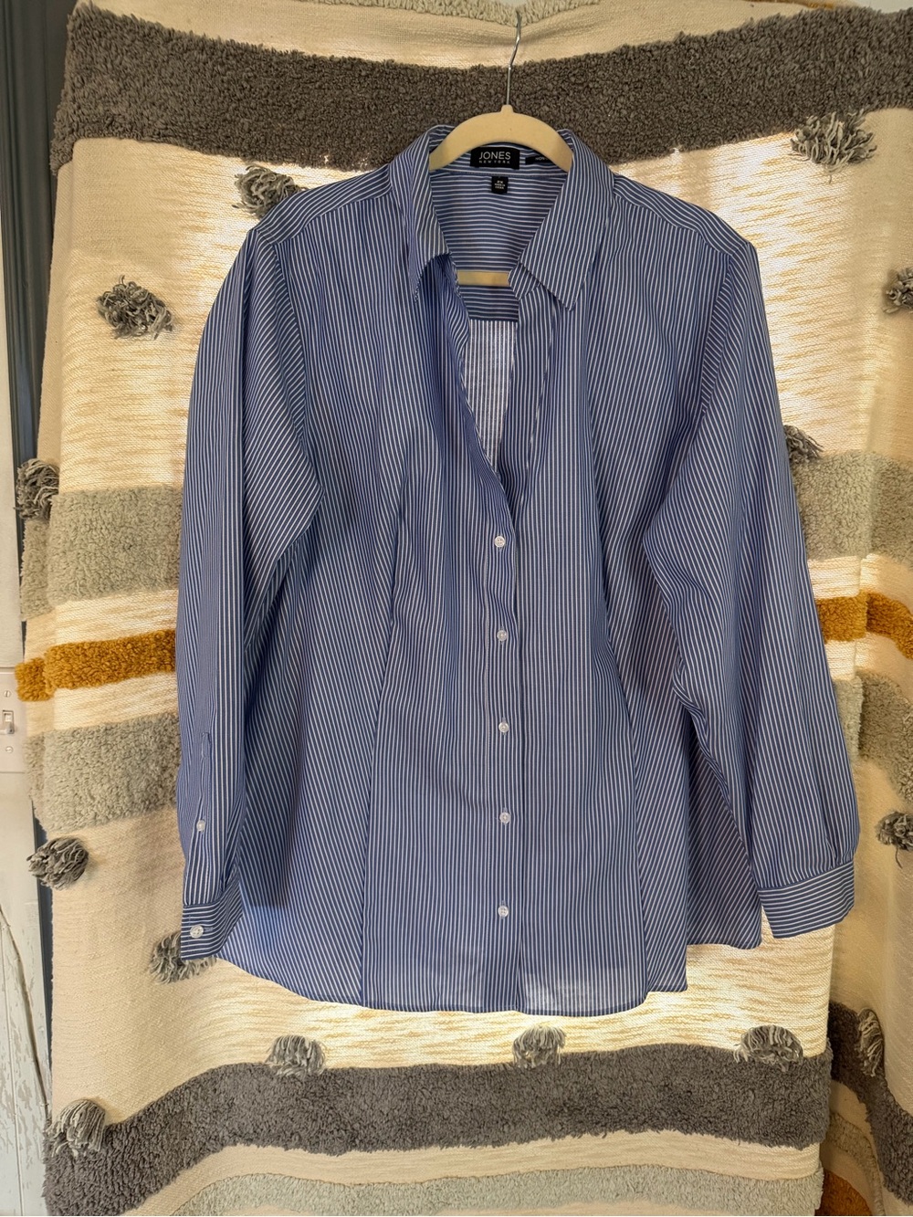 Jones New York Blue Pinstripe Women’s Button-Up Shirt - 2X - Picture 3 of 8